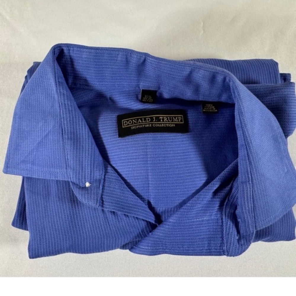 Donald J Trump Signature Collection Blue Ribbed Dress Shirt 15.5 32/33 Mens